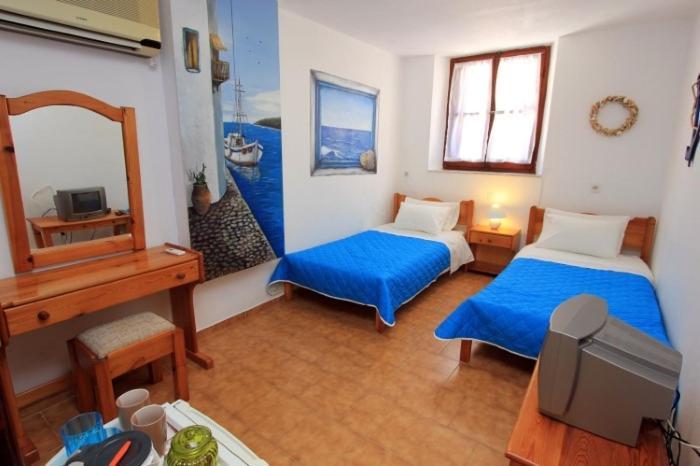 Symi Center Hotel エクステリア 写真