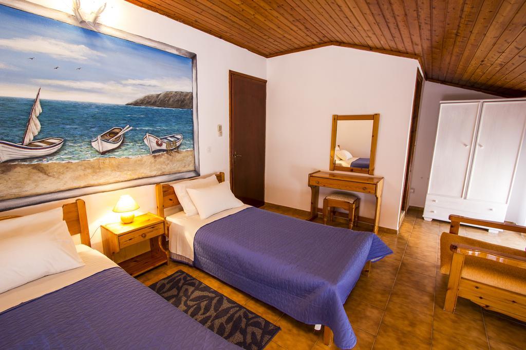 Symi Center Hotel 部屋 写真