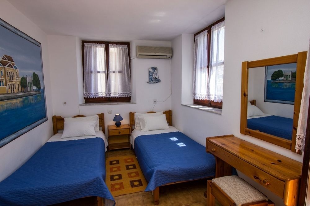 Symi Center Hotel エクステリア 写真